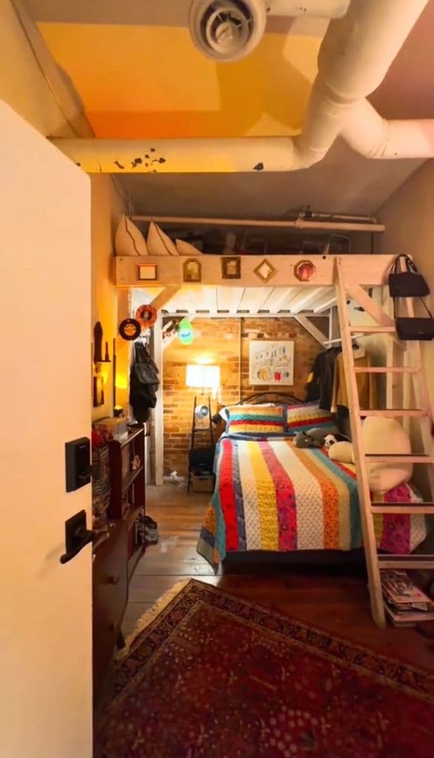 Athens Apartment: 580 E Broad St