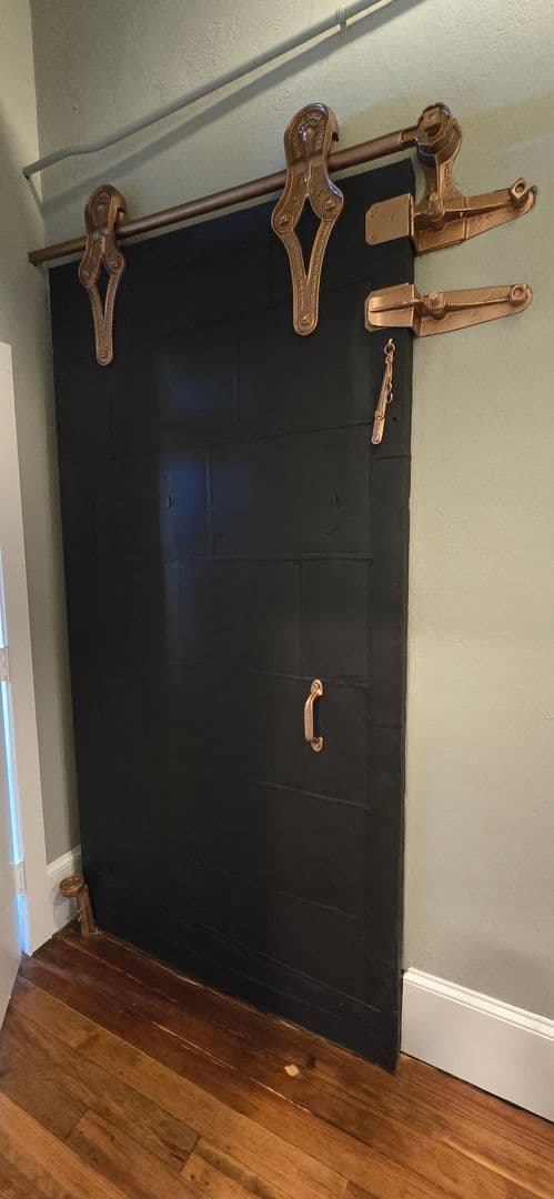Athens Apartment: 580 E Broad St