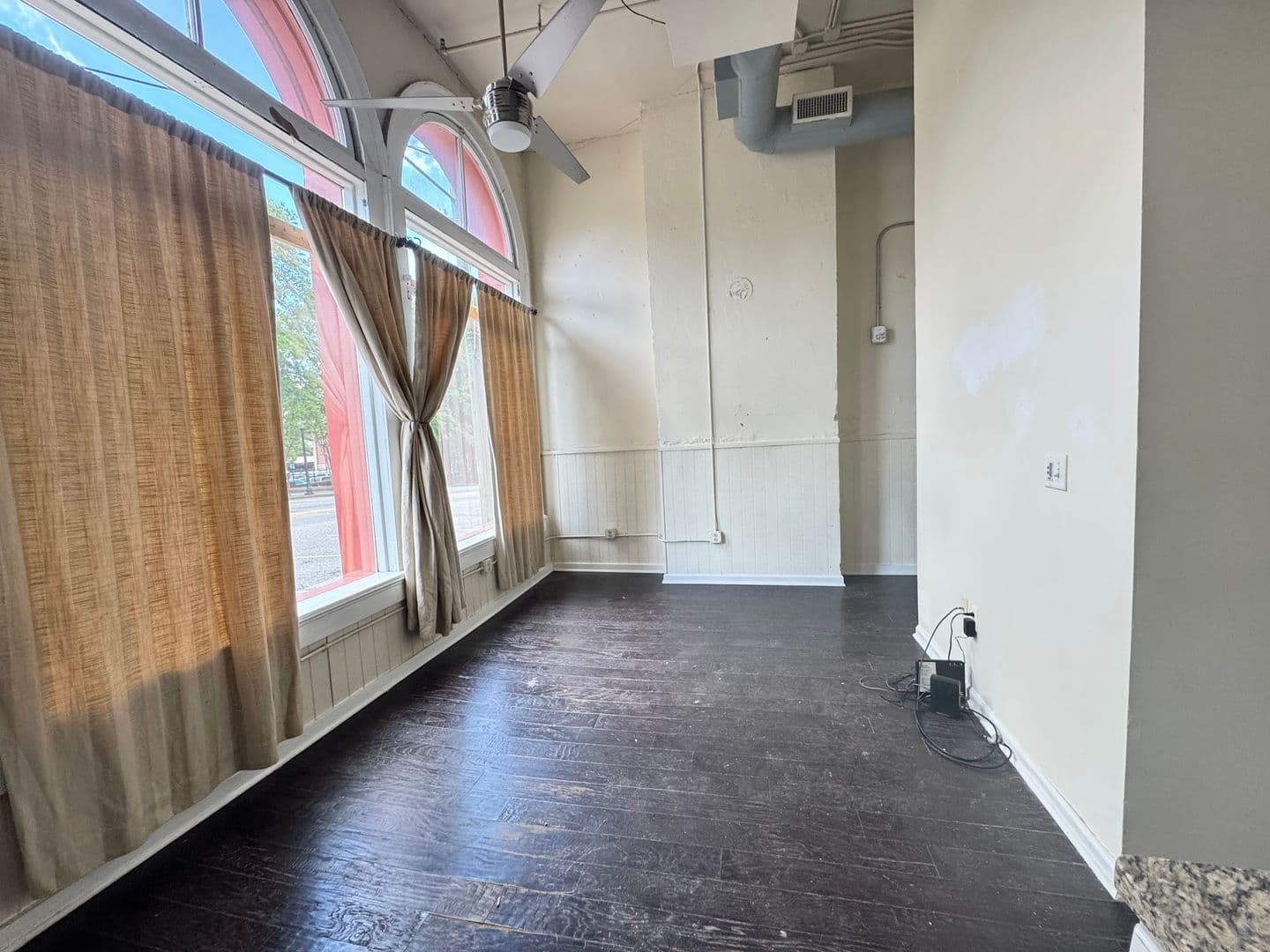 Athens Apartment: 580 E Broad St