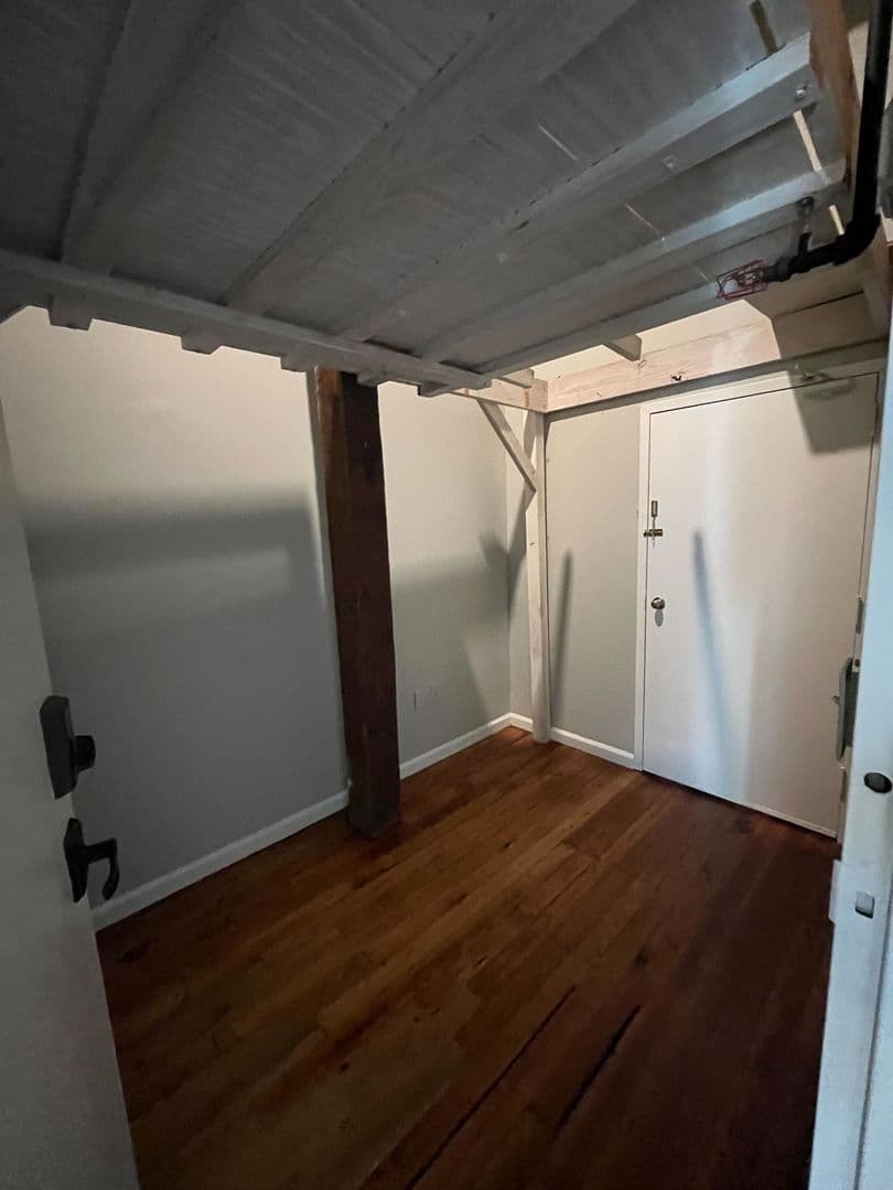 Athens Apartment: 580 E Broad St