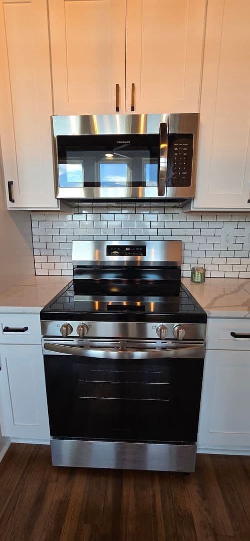 Athens Apartment: 580 E Broad St