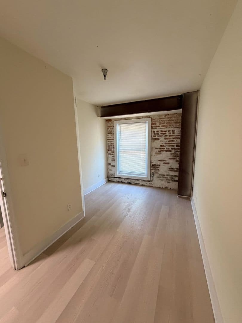 Athens Apartment: 580 E Broad St