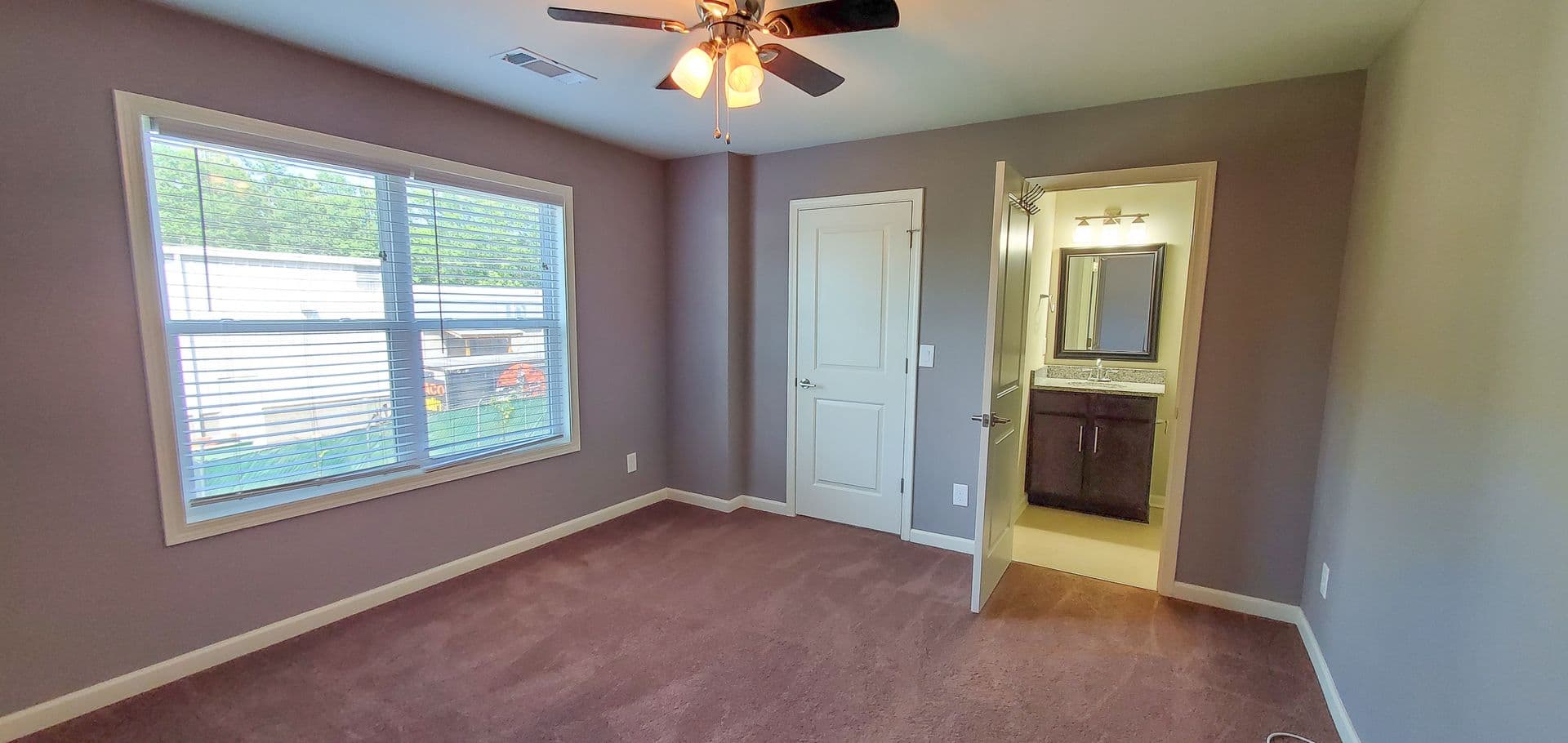 Athens House: 424 Georgia Dr