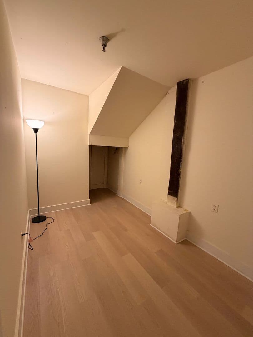 Athens Apartment: 580 E Broad St