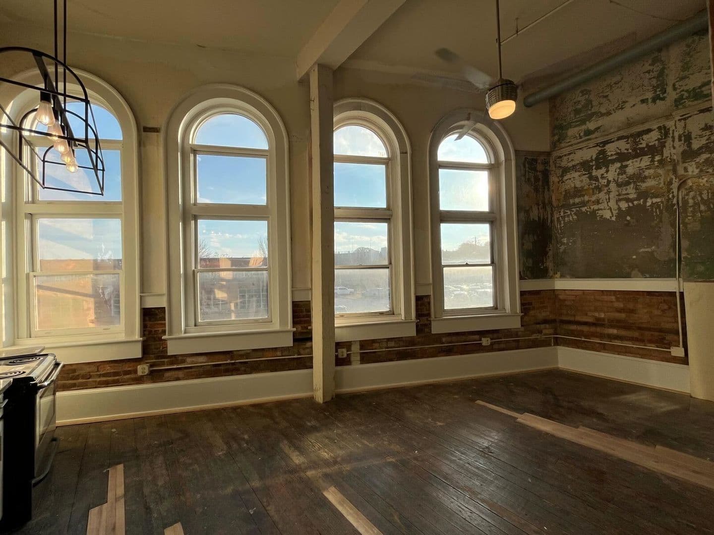 Athens Apartment: 580 E Broad St