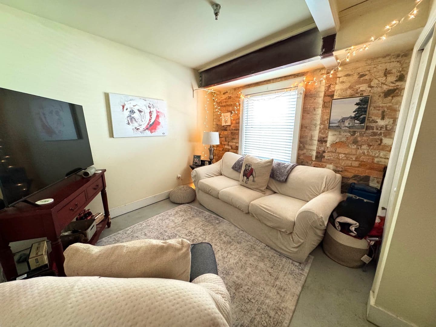 Athens Apartment: 580 E Broad St