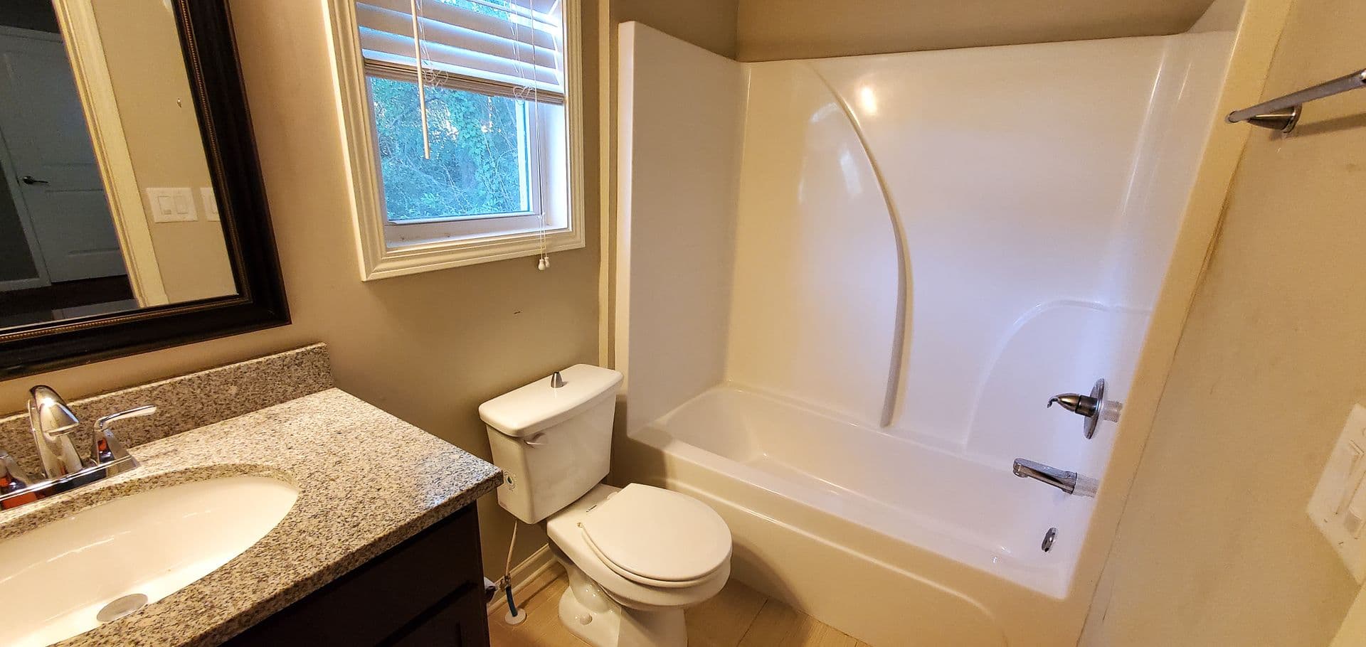 Athens House: 424 Georgia Dr