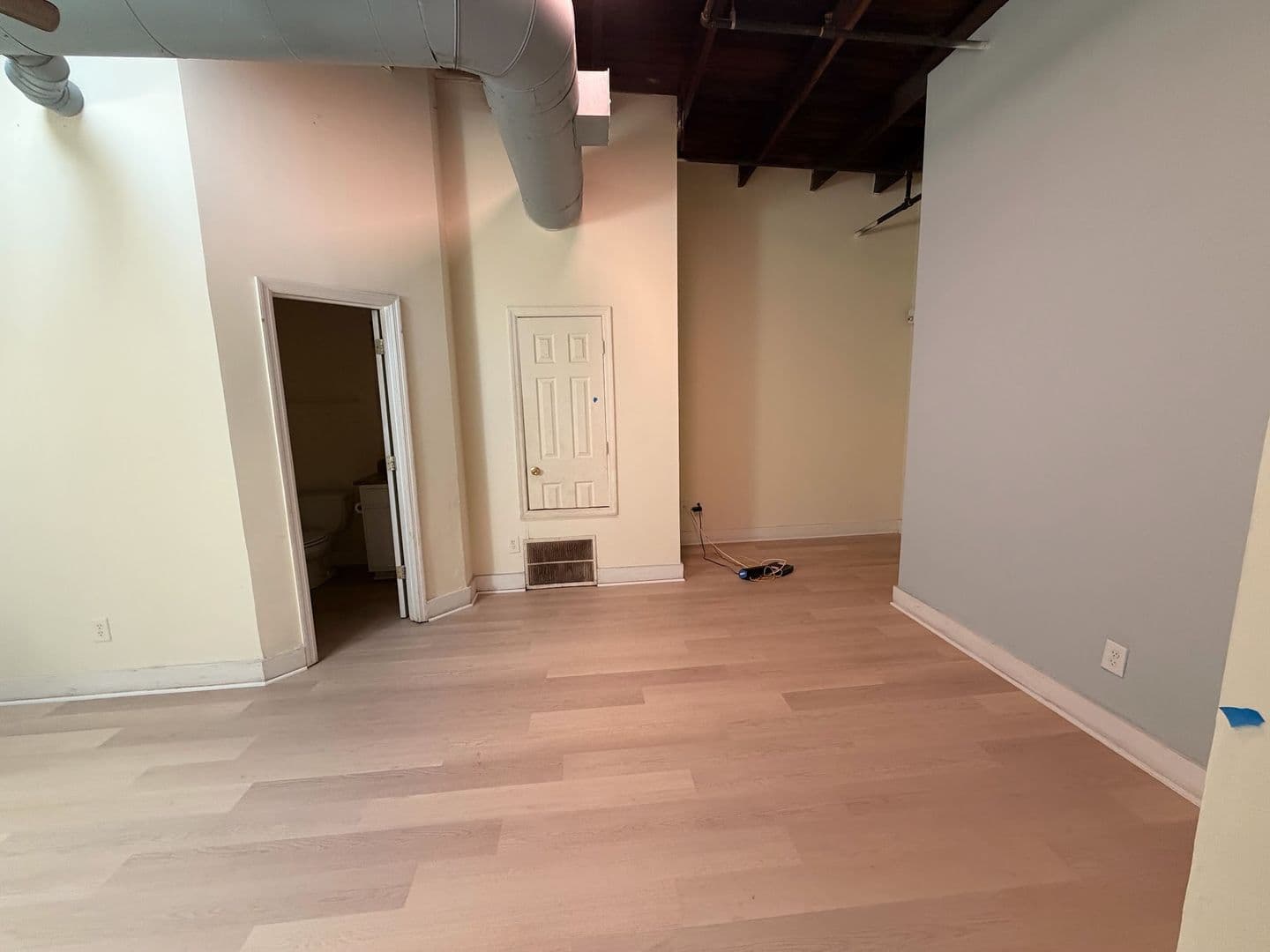 Athens Apartment: 580 E Broad St