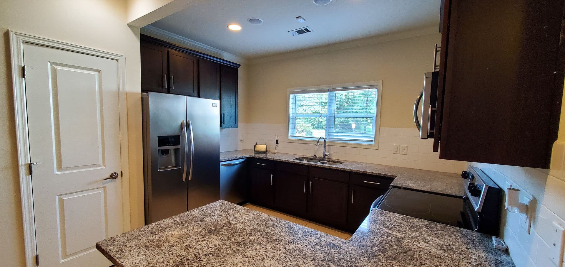 Athens House: 424 Georgia Dr