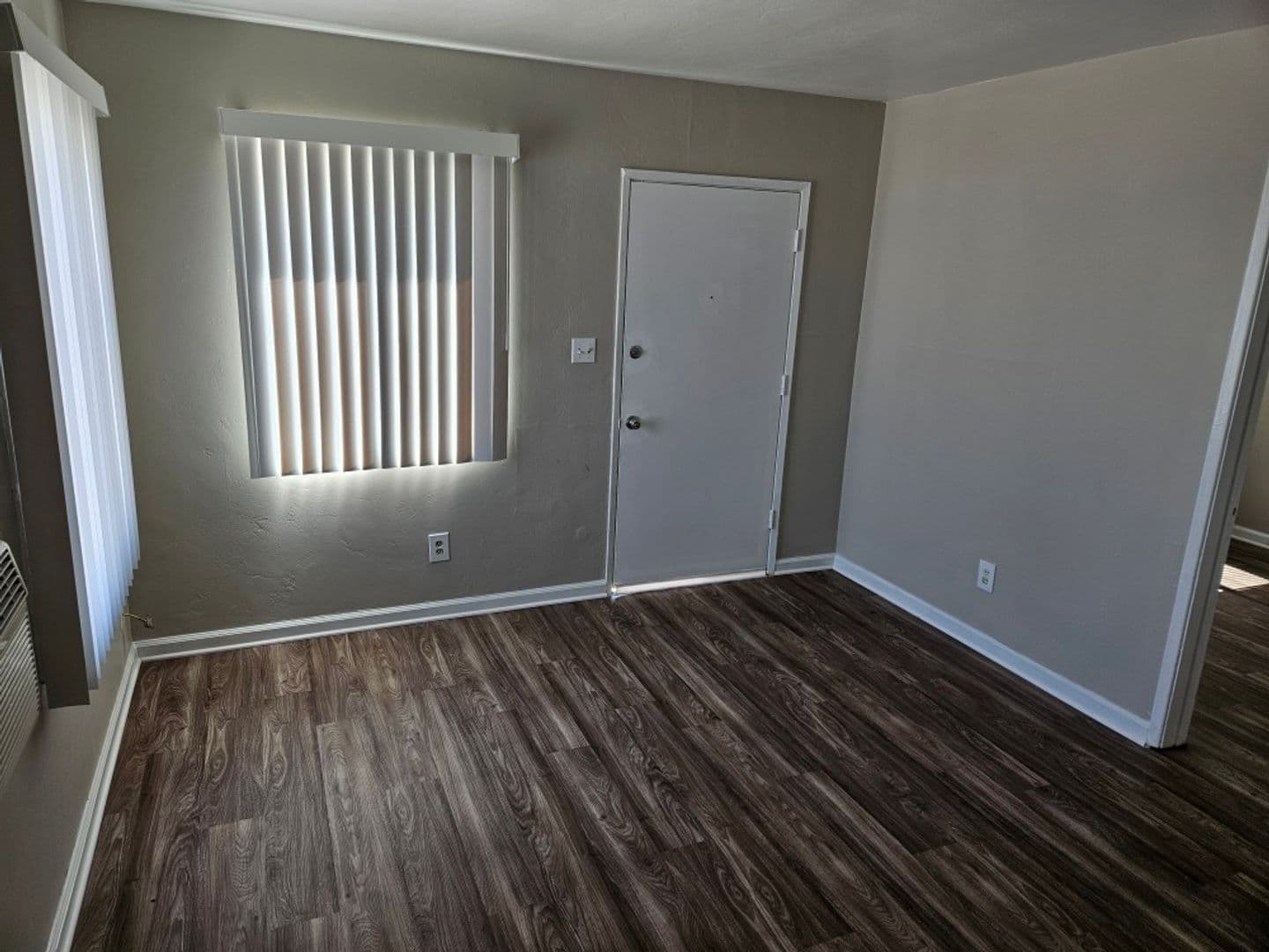 San Diego Apartment: 5218-5224 Imperial Ave.