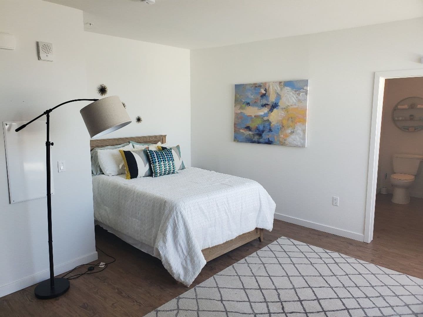 San Diego Apartment: 1836 Columbia Street