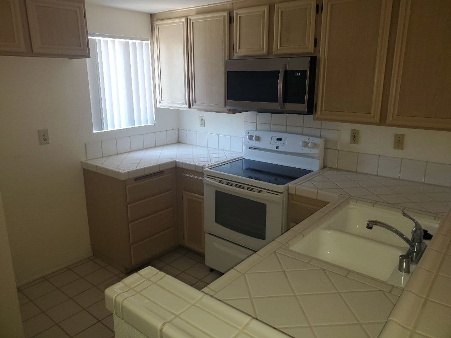 Spring Valley Townhome: 2208 Kings View Circle
