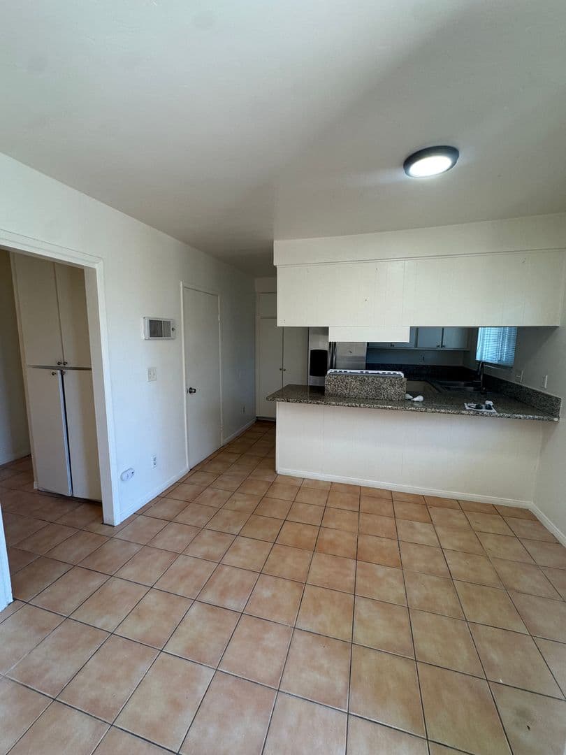 San Diego Apartment: 5424 Imperial Ave