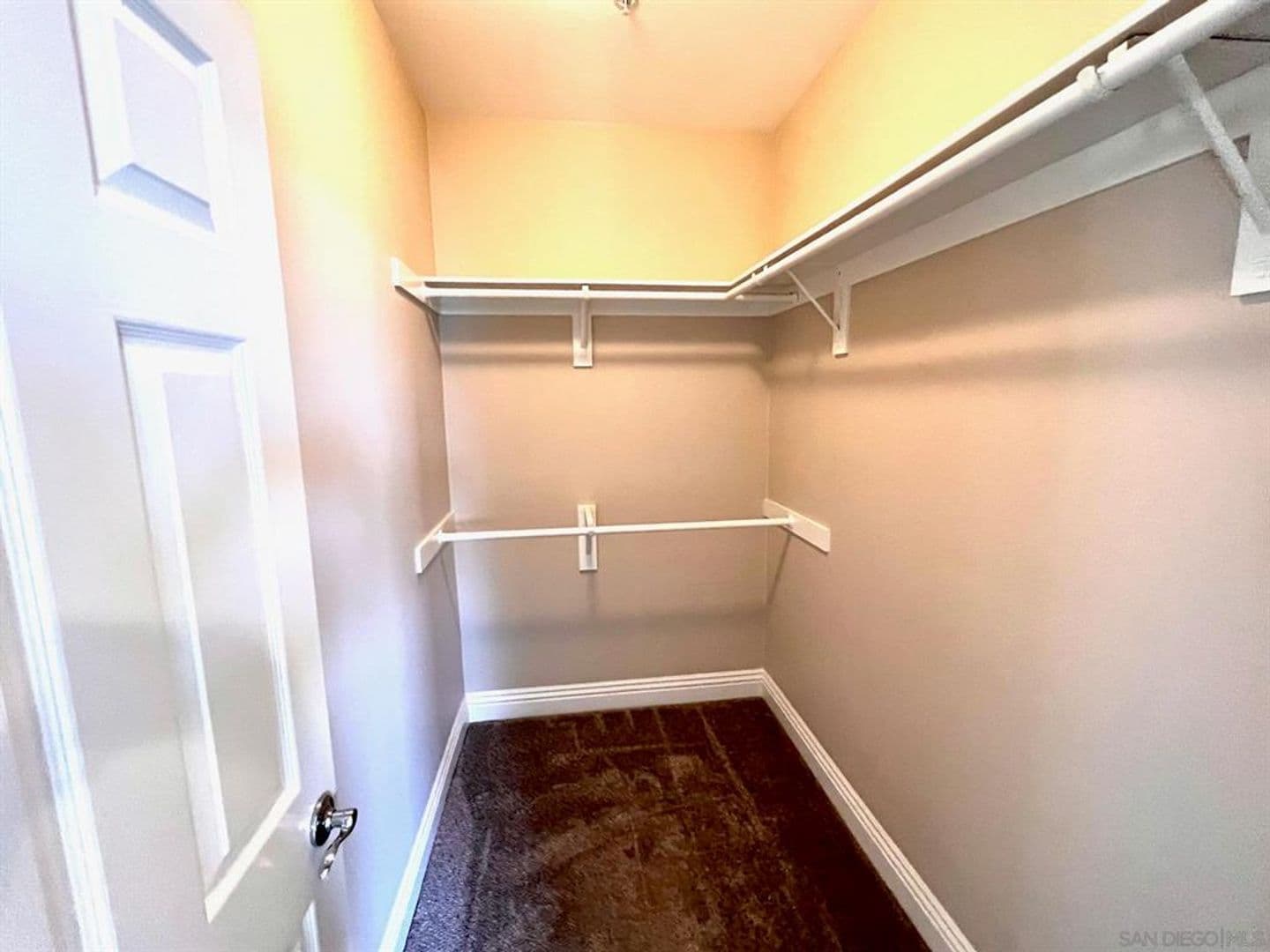 San Diego Condo: 12376 Carmel Country Rd Unit 207