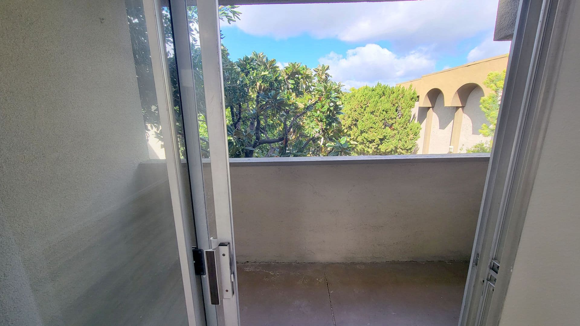 El Cajon Apartment: 1018 E Lexington Avenue