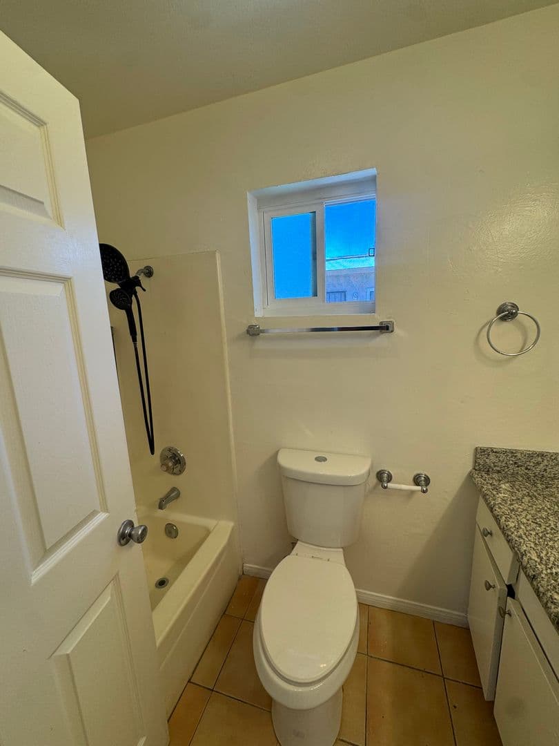 San Diego Apartment: 5424 Imperial Ave