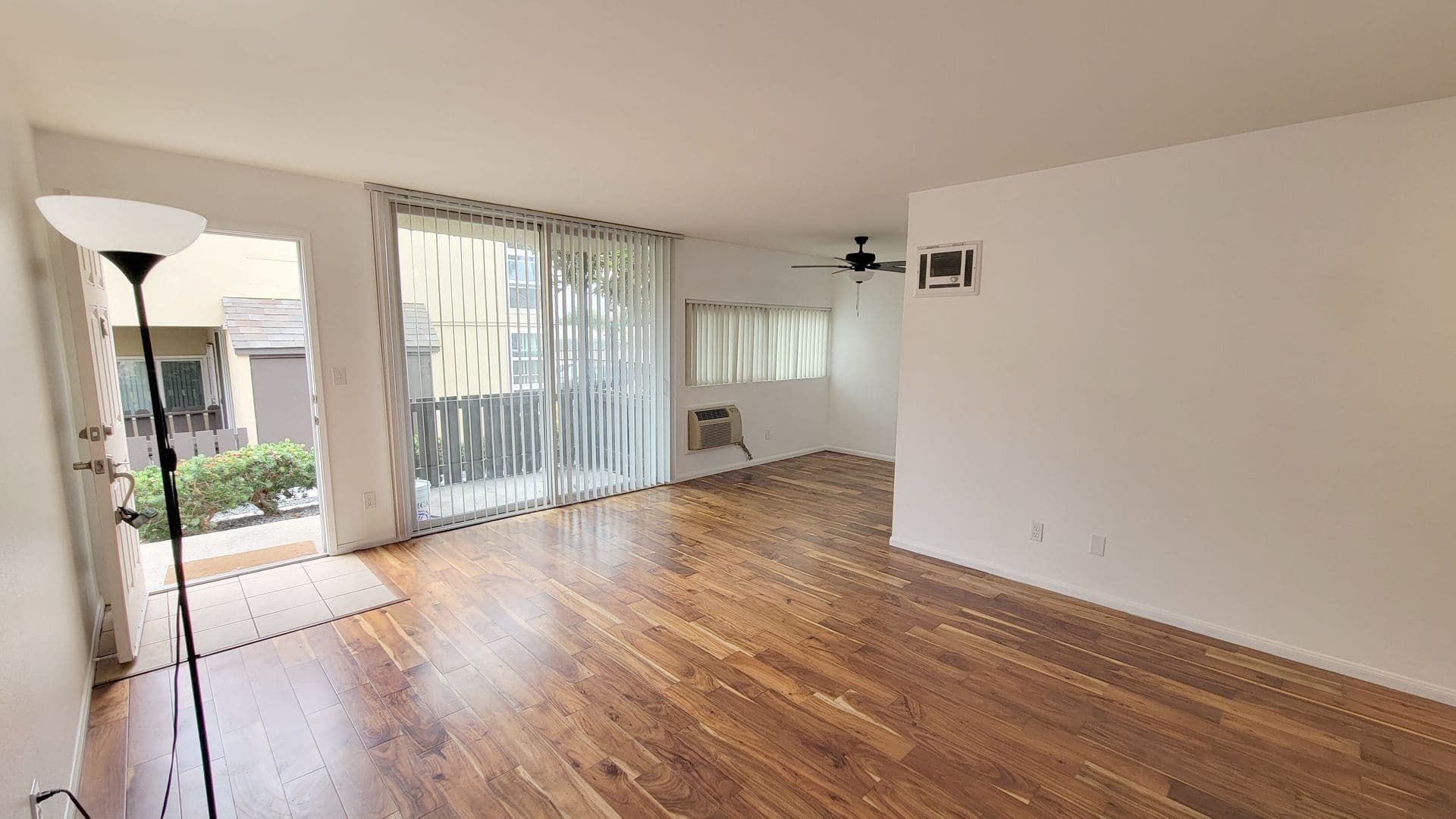 San Diego Condo: 6555 Mount Ada Rd Unit 123