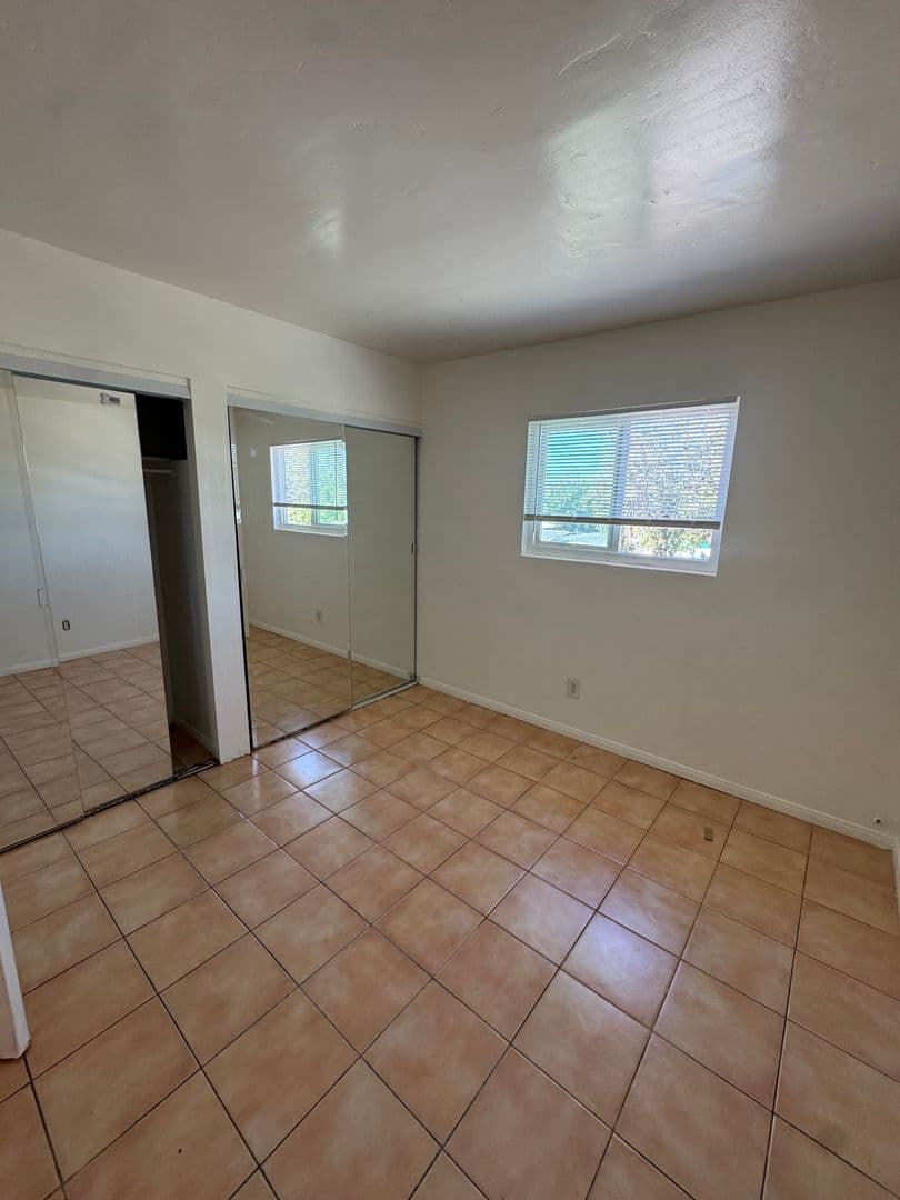 San Diego Apartment: 5424 Imperial Ave