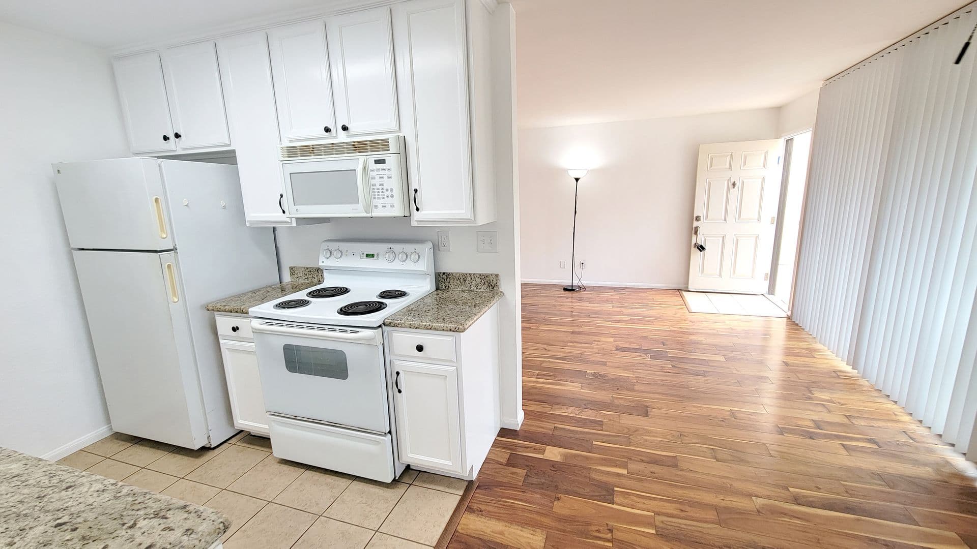 San Diego Condo: 6555 Mount Ada Rd Unit 123