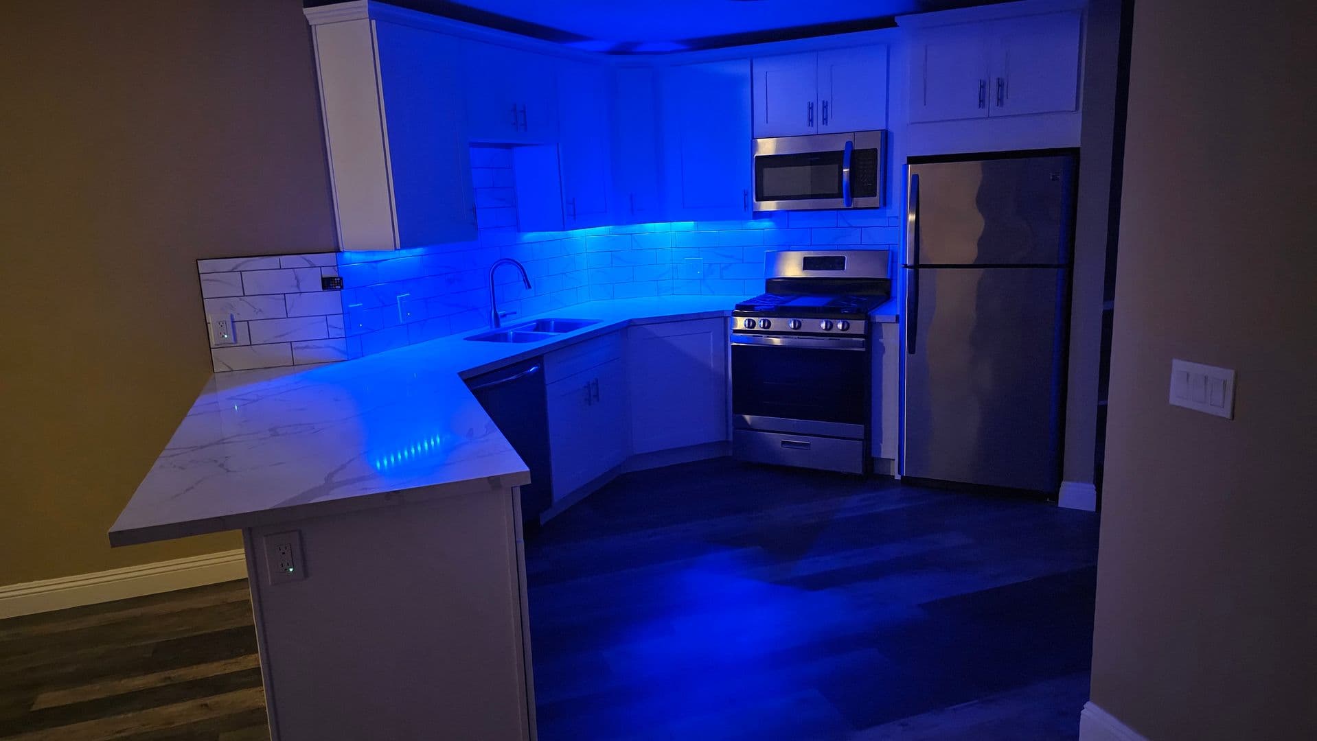 San Diego Apartment: 4640 Jewell Street