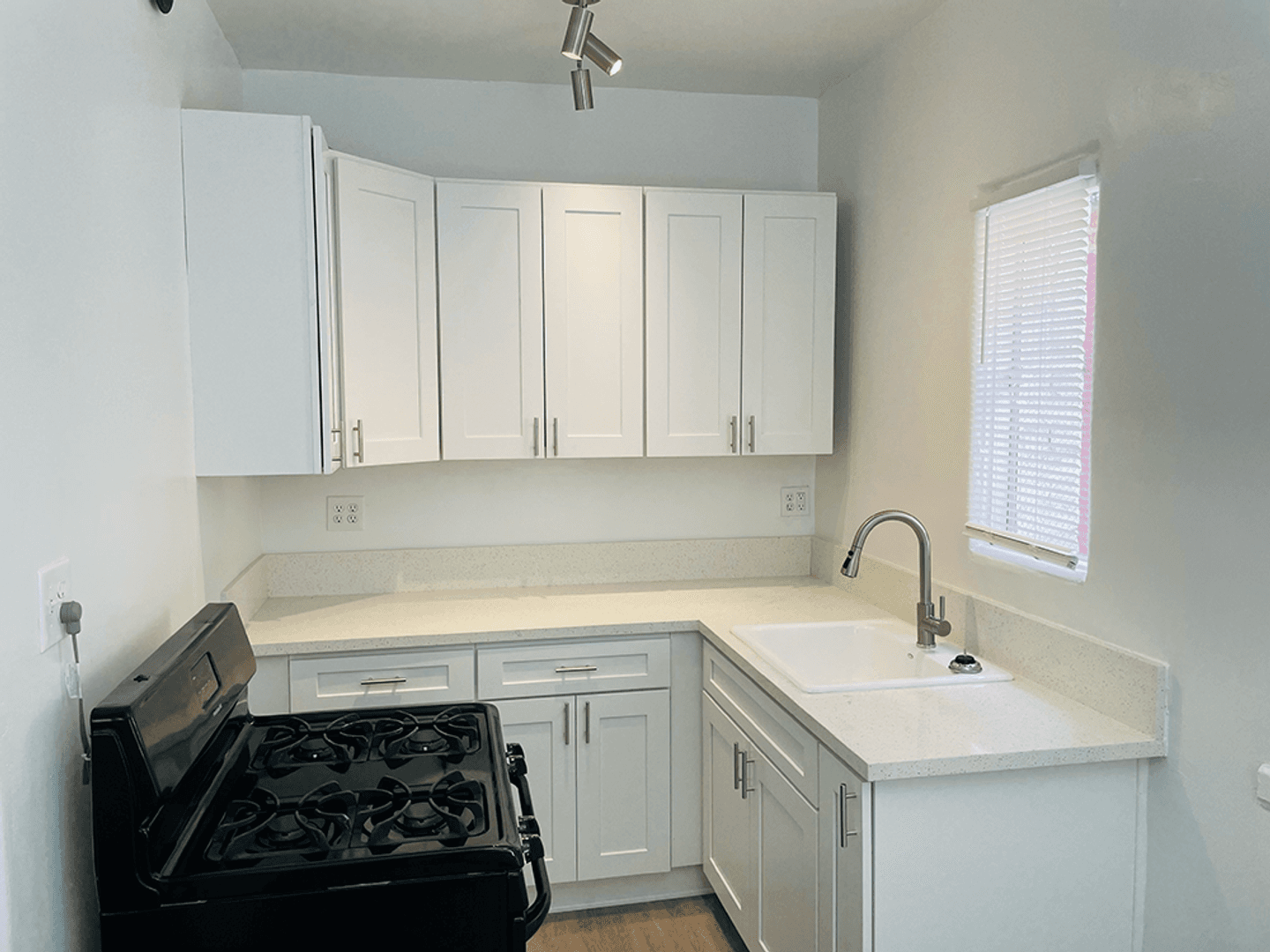 Long Beach Apartment: 409 W. 3rd Street