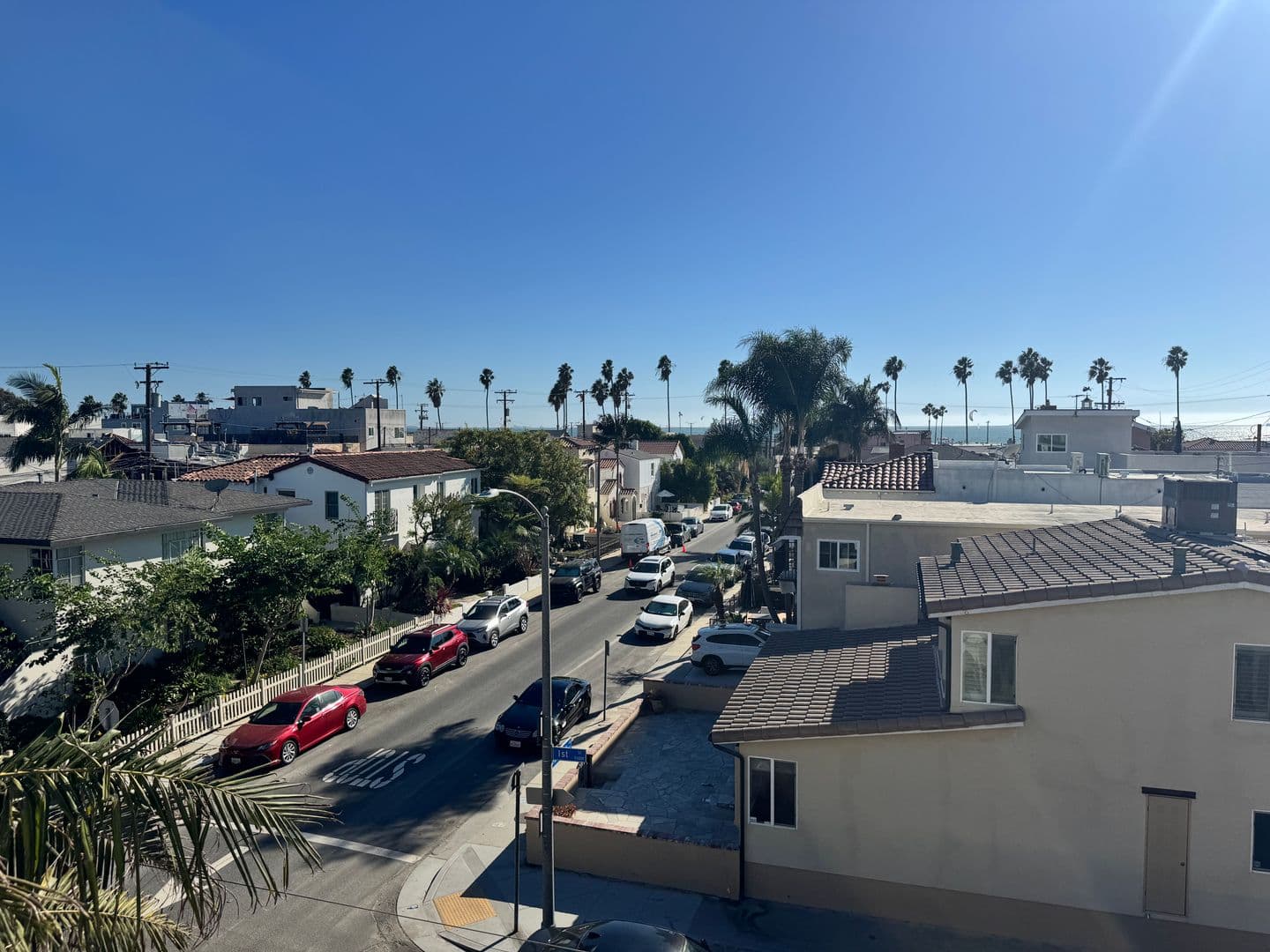 Long Beach Apartment: 101 Claremont Avenue