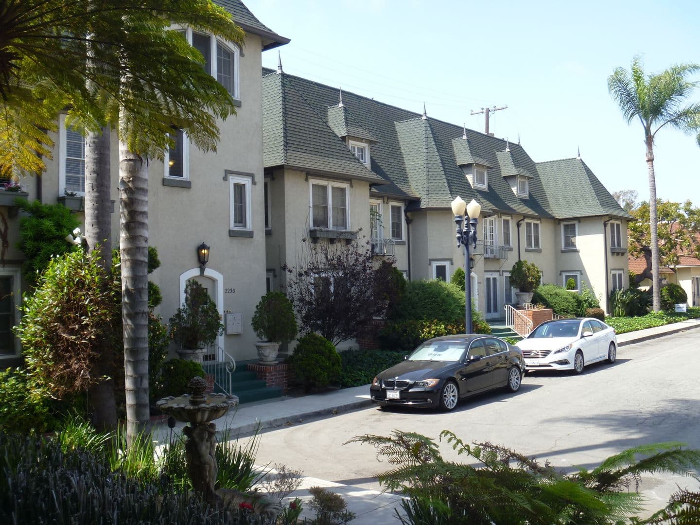 Long Beach Apartment: 2202-2230 E. Lowena Dr