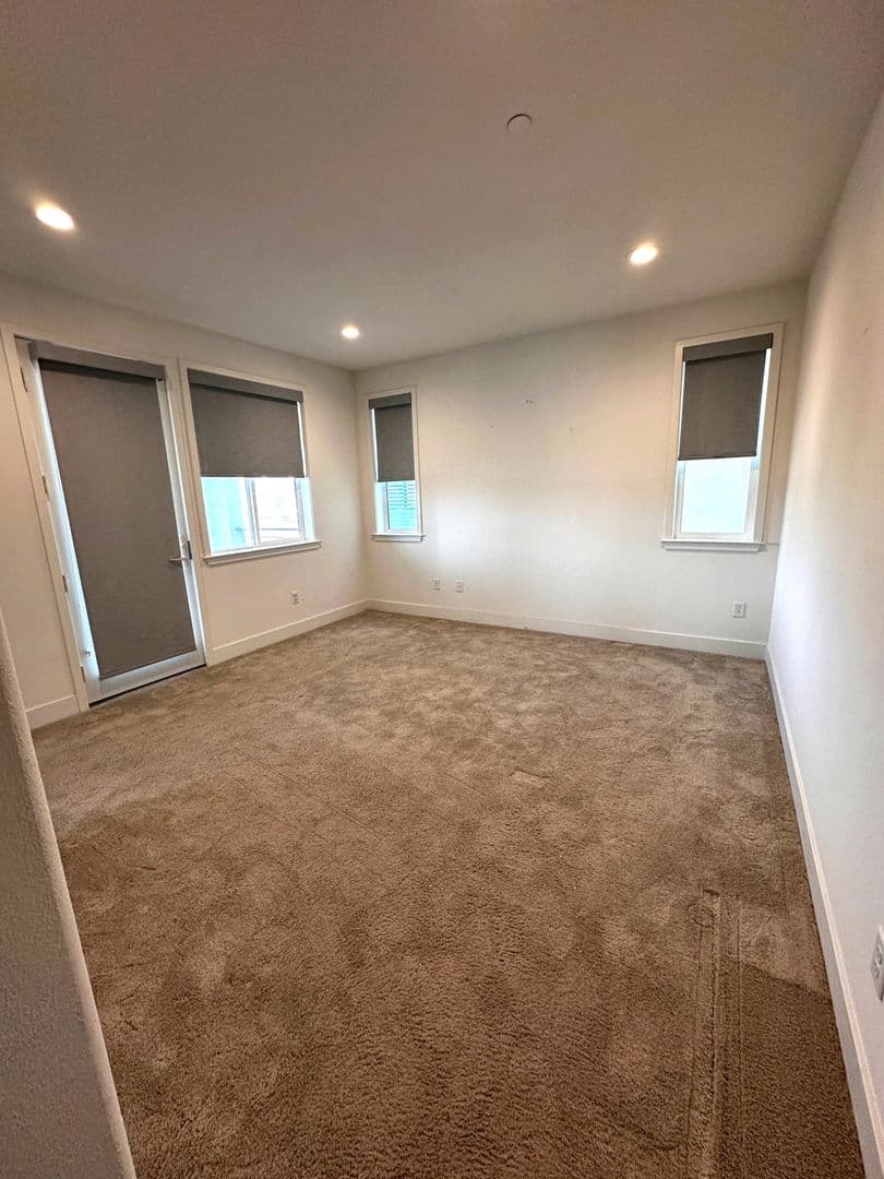 Daly City House: 156 Harvest Street