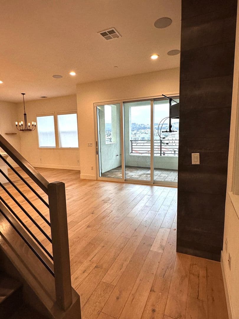 Daly City House: 156 Harvest Street