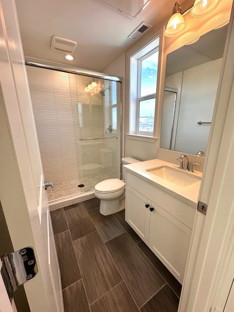 Daly City House: 156 Harvest Street