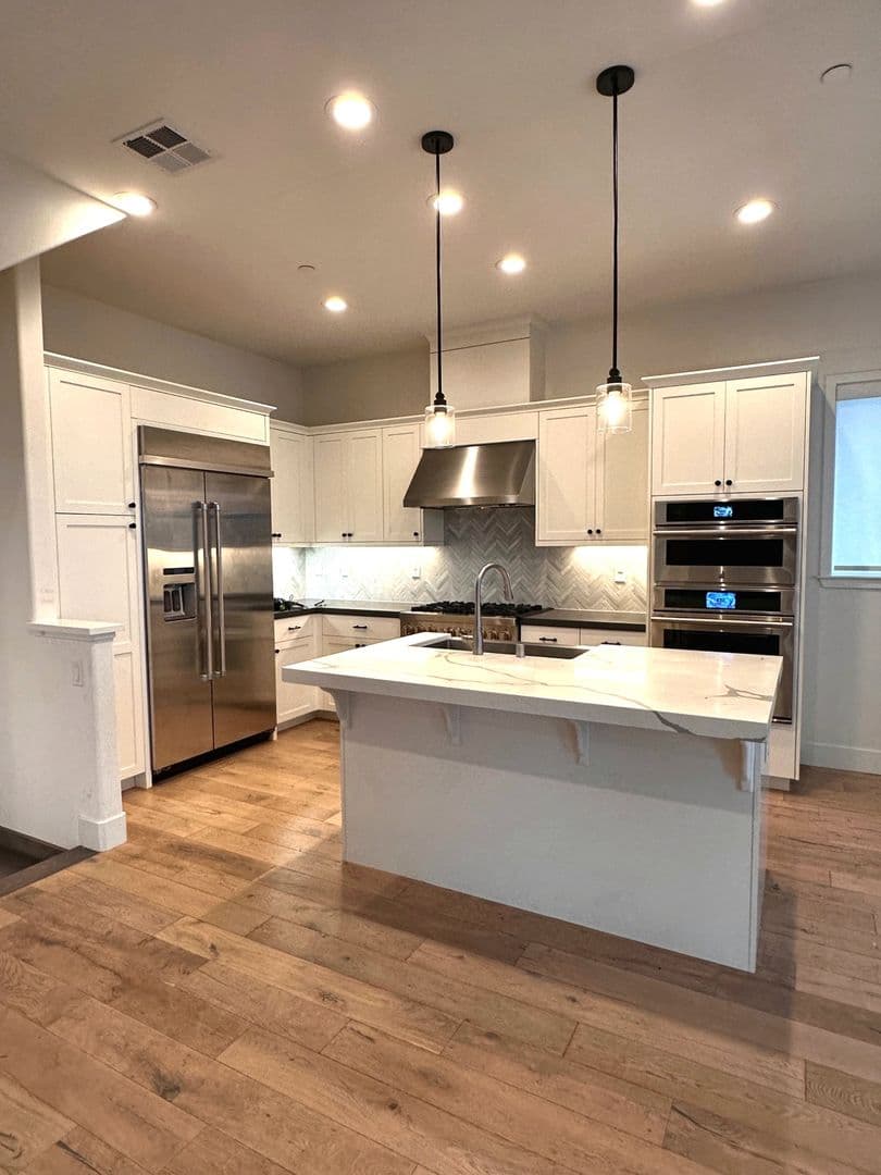 Daly City House: 156 Harvest Street