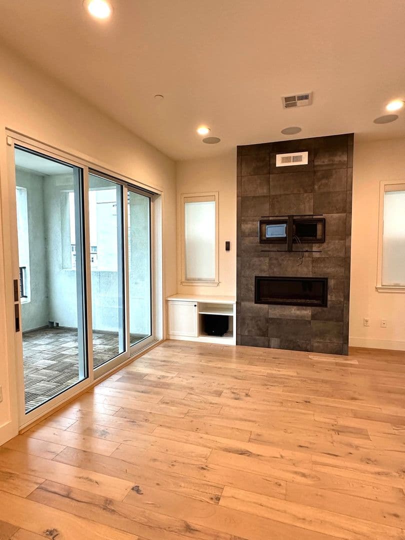 Daly City House: 156 Harvest Street