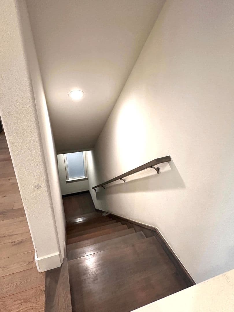 Daly City House: 156 Harvest Street