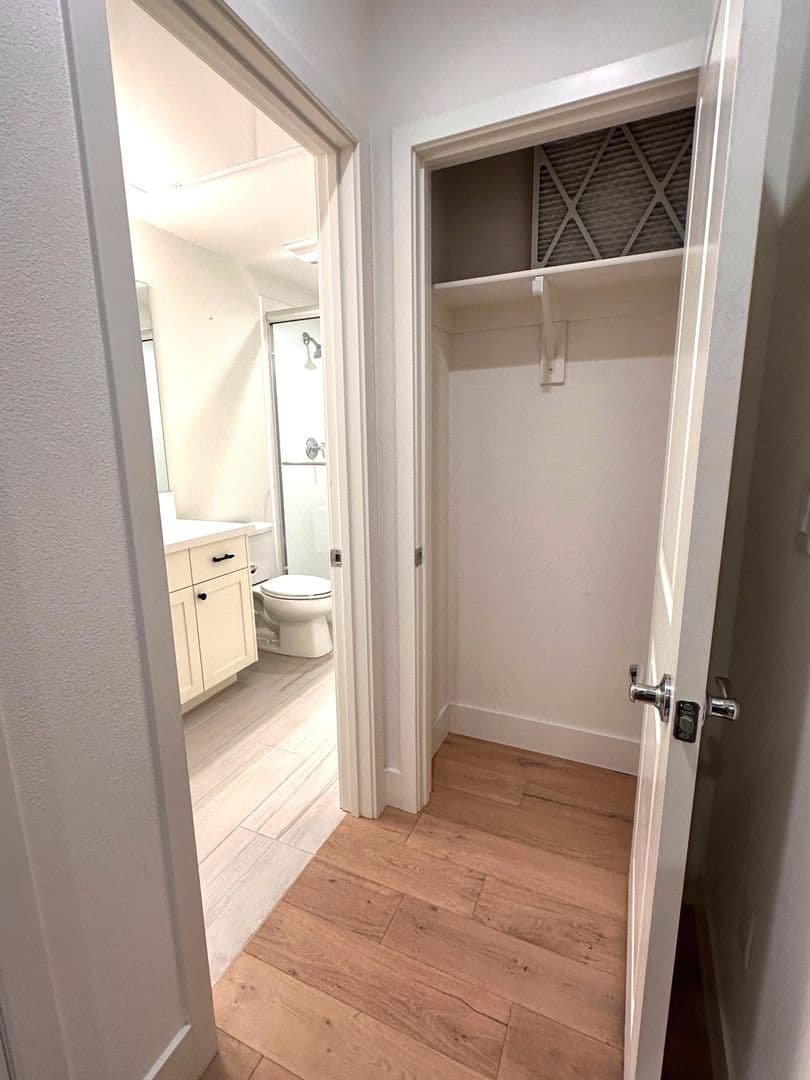 Daly City House: 156 Harvest Street
