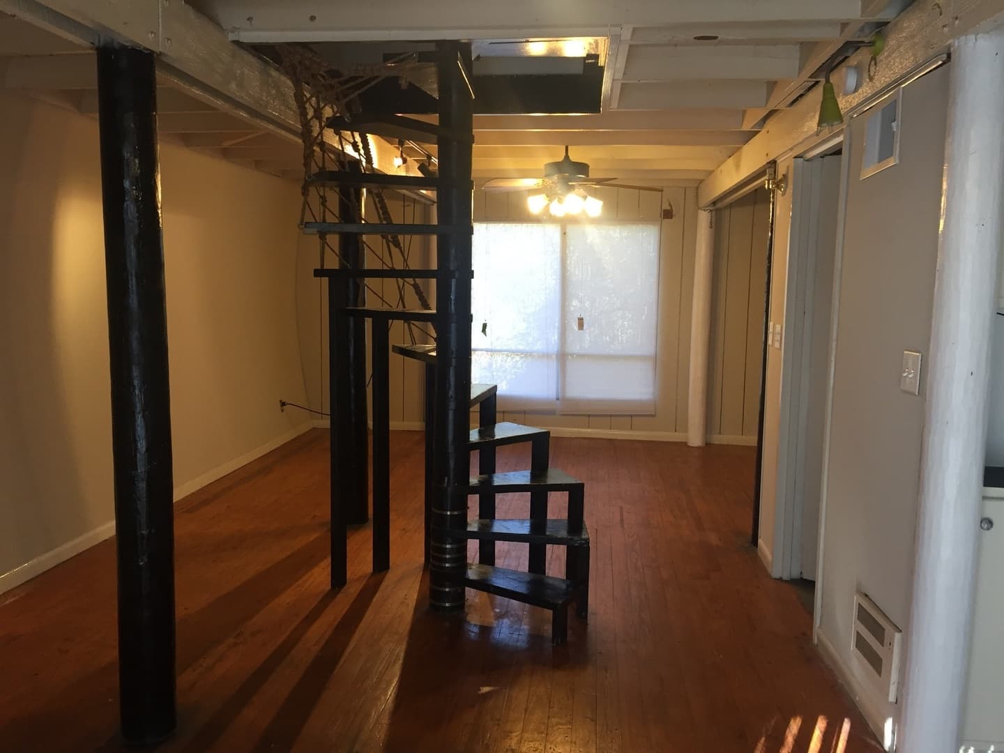 Athens House: 1453 A Barnett Shoals Road