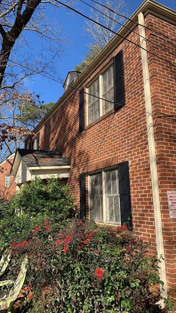 Athens Apartment: 118 University Drive