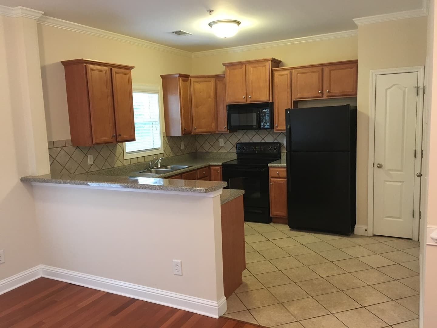 Athens House: 287 Oconee River Circle