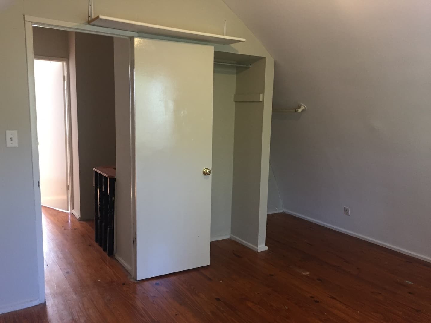 Athens House: 1453 A Barnett Shoals Road