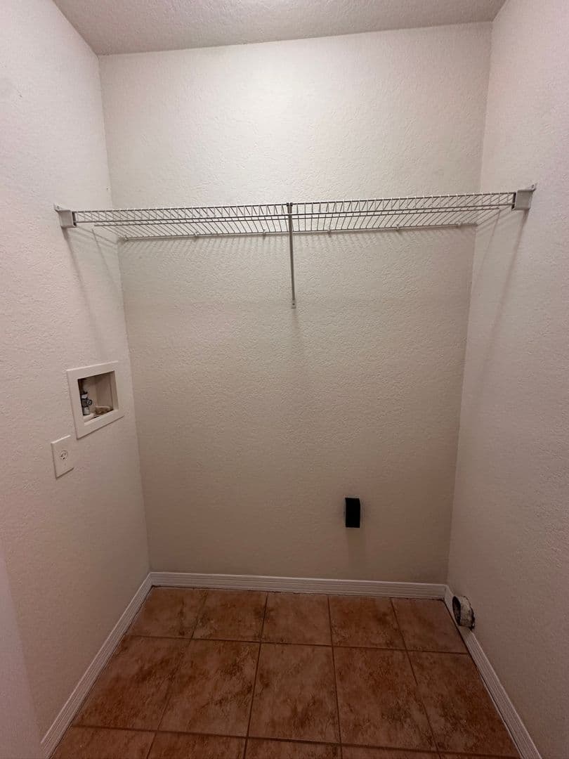 Bunnell Condo: 4600 E Moody Blvd 13 N