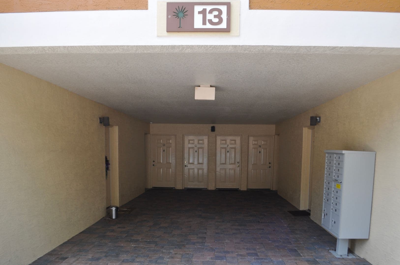 Bunnell Condo: 4600 E Moody Blvd 13 N