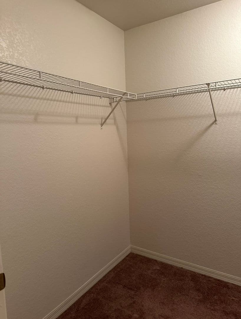 BUNNELL Condo: 4600 E Moody Blvd 3J
