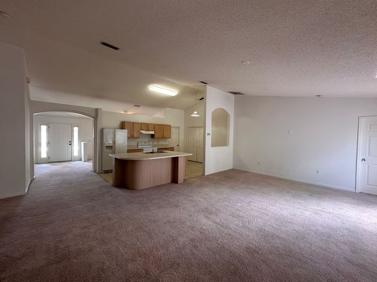 Palm Coast House: 33 Rybark Lane