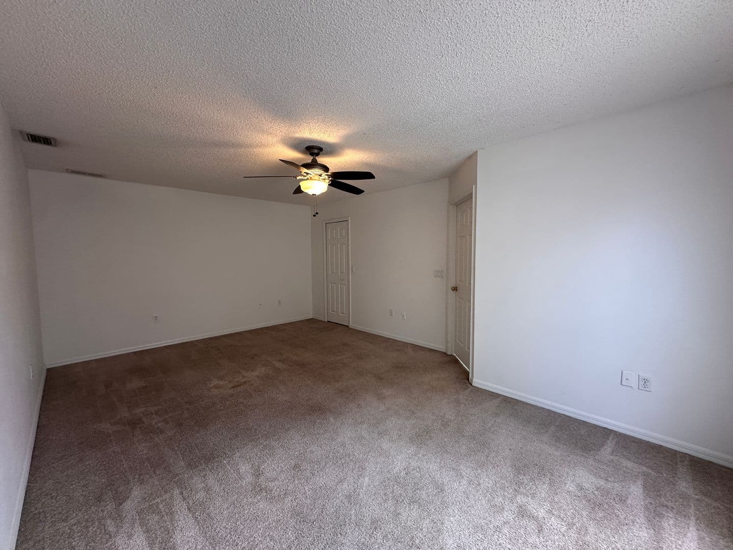 Palm Coast House: 33 Rybark Lane