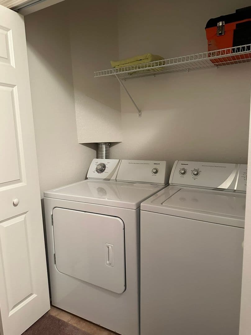 BUNNELL Condo: 4600 E Moody Blvd 3J