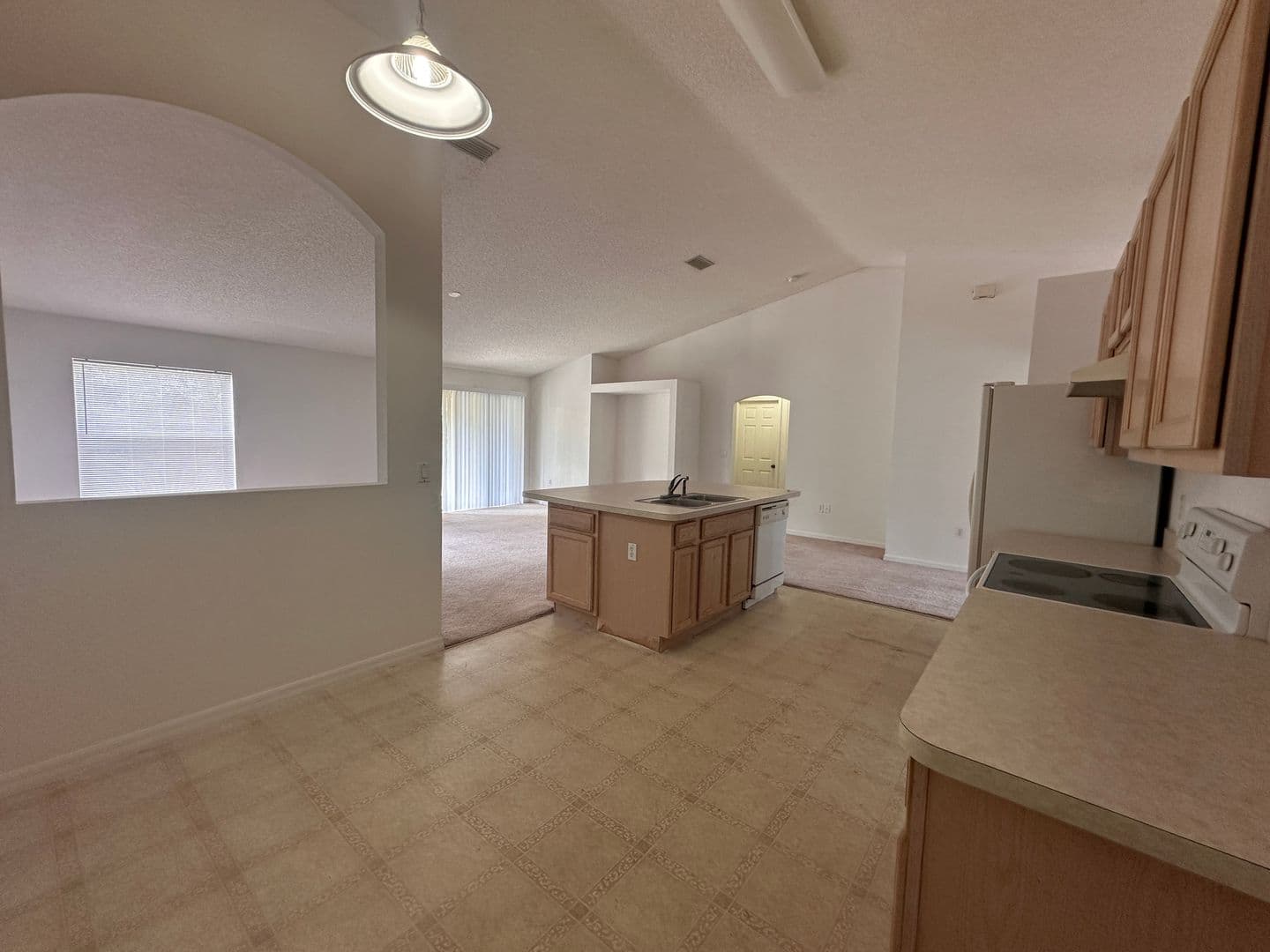 Palm Coast House: 33 Rybark Lane