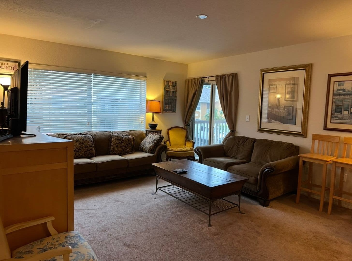BUNNELL Condo: 4600 E Moody Blvd 3J
