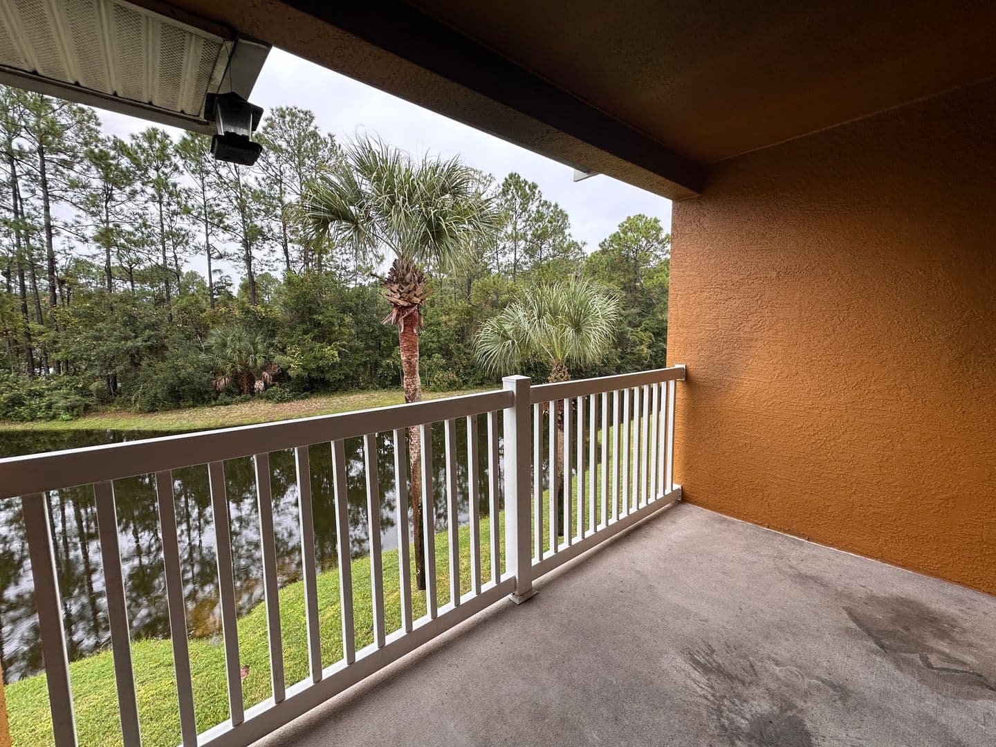 Bunnell Condo: 4600 E Moody Blvd 13 N