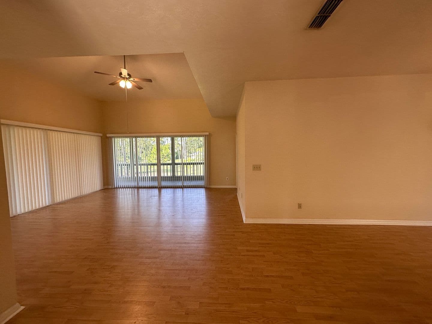 Ormond Beach Condo: 35 Magnolia Dr S