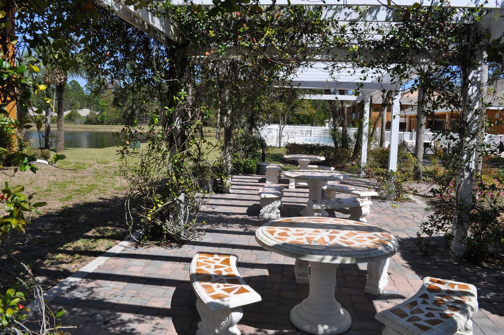 BUNNELL Condo: 4600 E Moody Blvd 3J