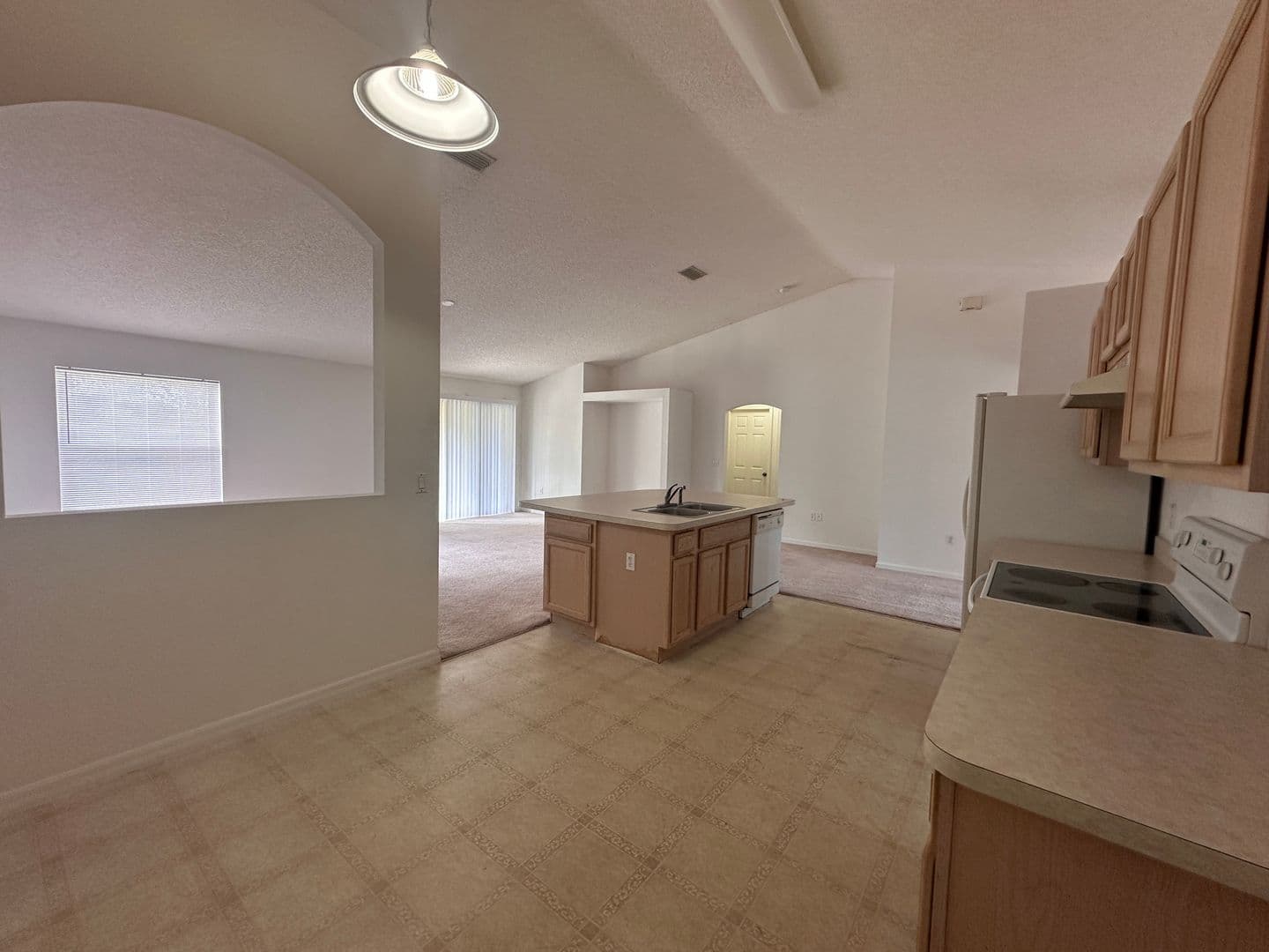 Palm Coast House: 33 Rybark Lane